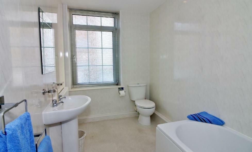 The Coach House Apartment Lytham St Annes Exterior photo